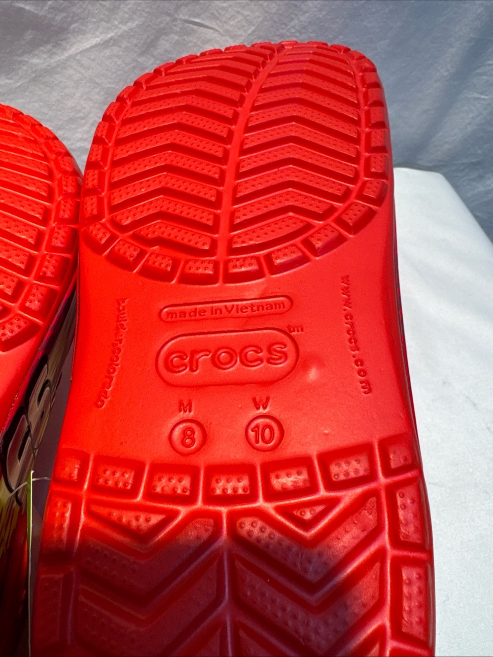 CROCS Lightning McQueen Red Slip-On Clogs - Picture 7 of 10
